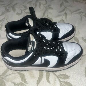 Nike panda dunks
